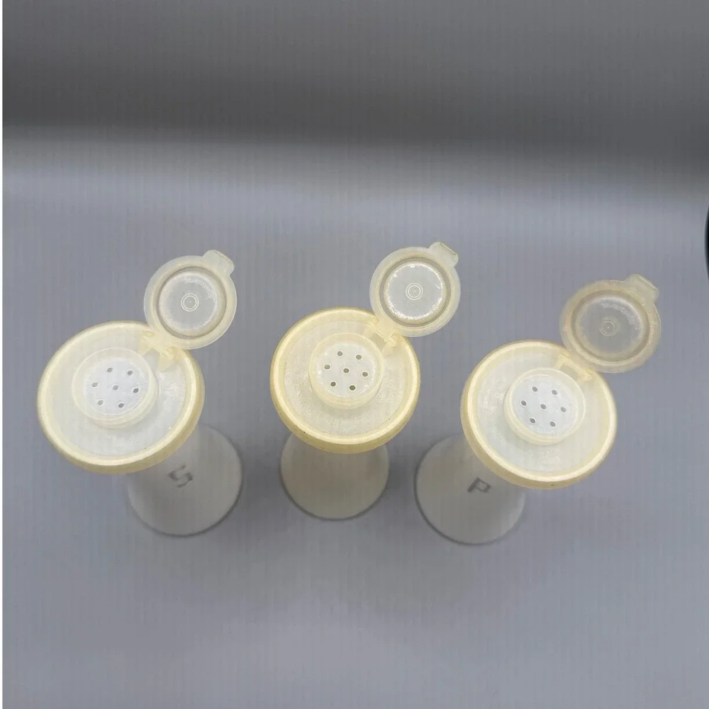 VTG Tupperware‎ Hourglass Salt & Pepper Shaker White Set of 3 Retro Kitchen 6.5